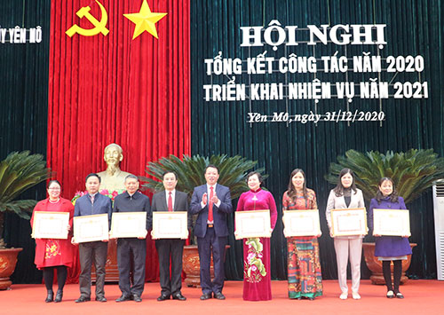 Huyện ủy tổng kết công tác lãnh đạo, chỉ đạo năm 2020; triển khai phương hướng, nhiệm vụ trọng tâm năm 2021