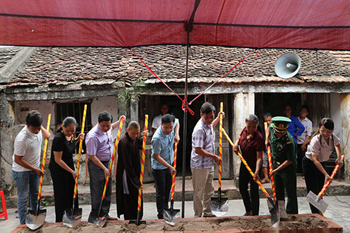 Khởi công xây nhà cho hộ cận nghèo có hoàn cảnh khó khăn về nhà ở tại thôn Liên Trì 2, xã Yên Hòa