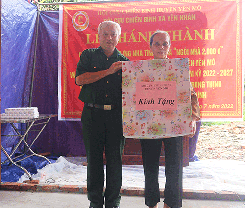 Khánh thành, bàn giao nhà nghĩa tình cho gia đình hội viên cựu chiến binh tại xã Yên Nhân