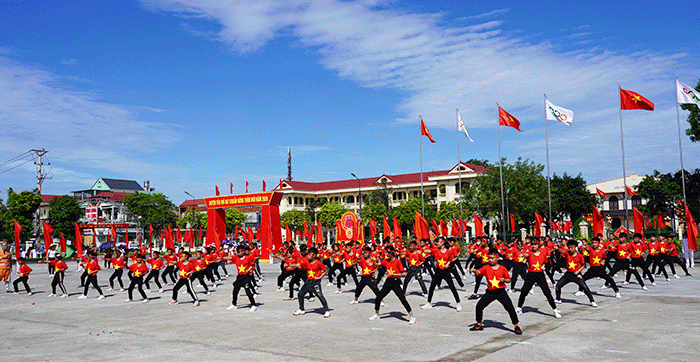 Yên Mô: đẩy mạnh phong trào tập luyện TDTT theo gương Bác Hồ vĩ đại