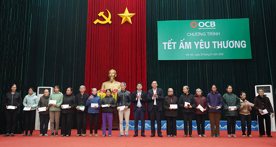 Ngân hàng TMCP Phương Đông- Chi nhánh Ninh Bình với chương trình “Tết Ấm Yêu Thương” cho người nghèo và cận nghèo của 2 xã Khánh Thịnh và xã Khánh Thượng